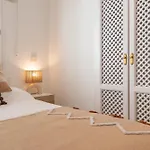 New Beachside Villa With Private Pool
