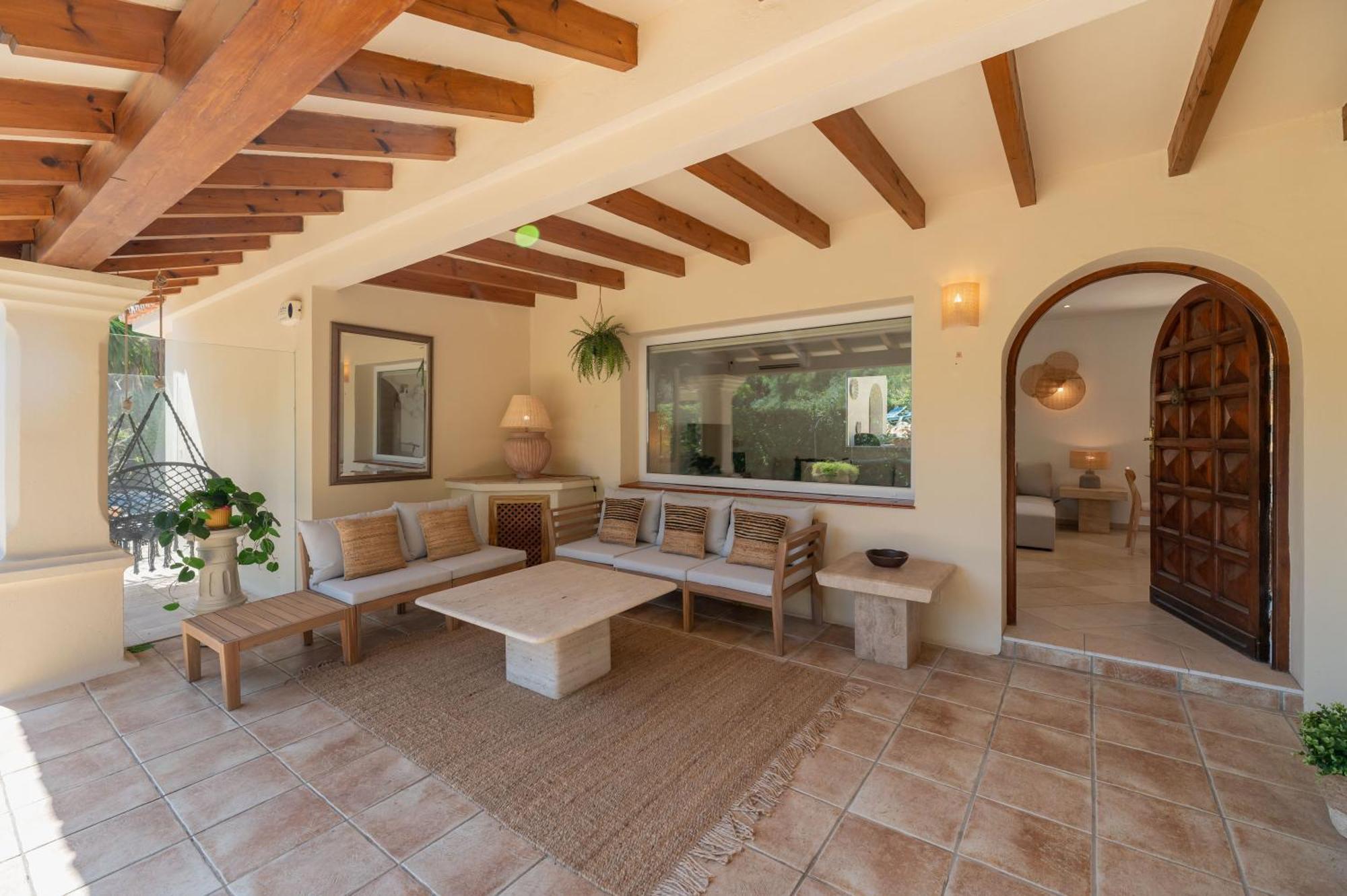 New Beachside With Private Pool Villa Marbella