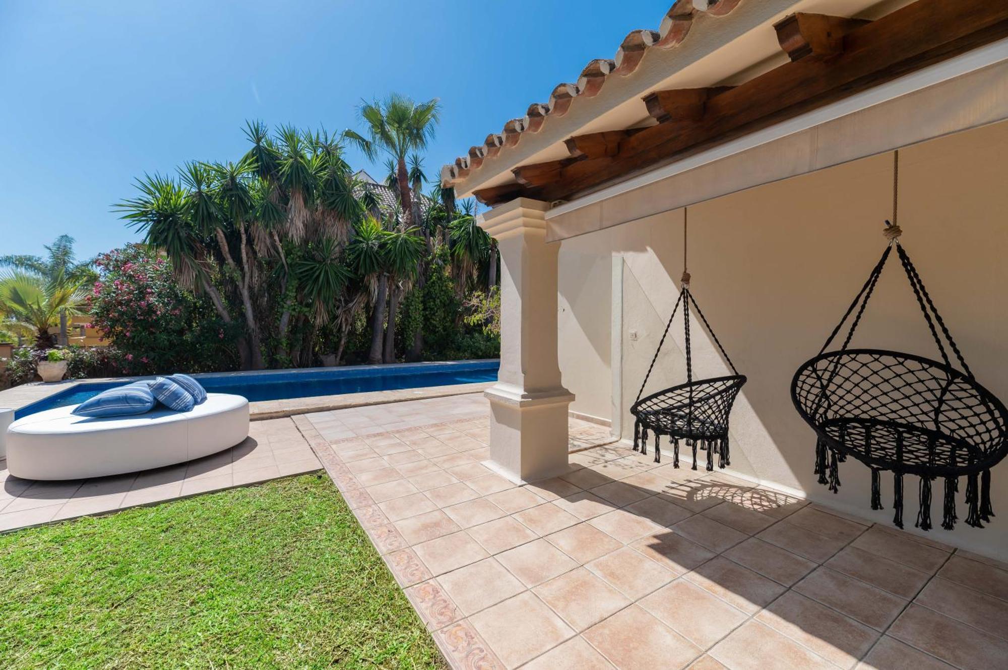 Villa New Beachside With Private Pool Marbella