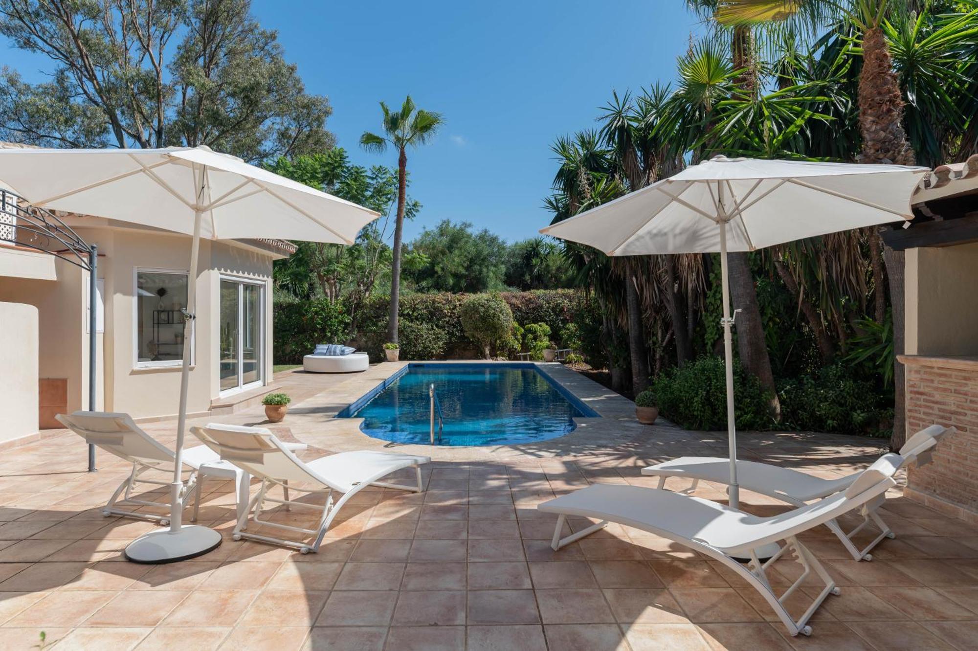 New Beachside With Private Pool Marbella