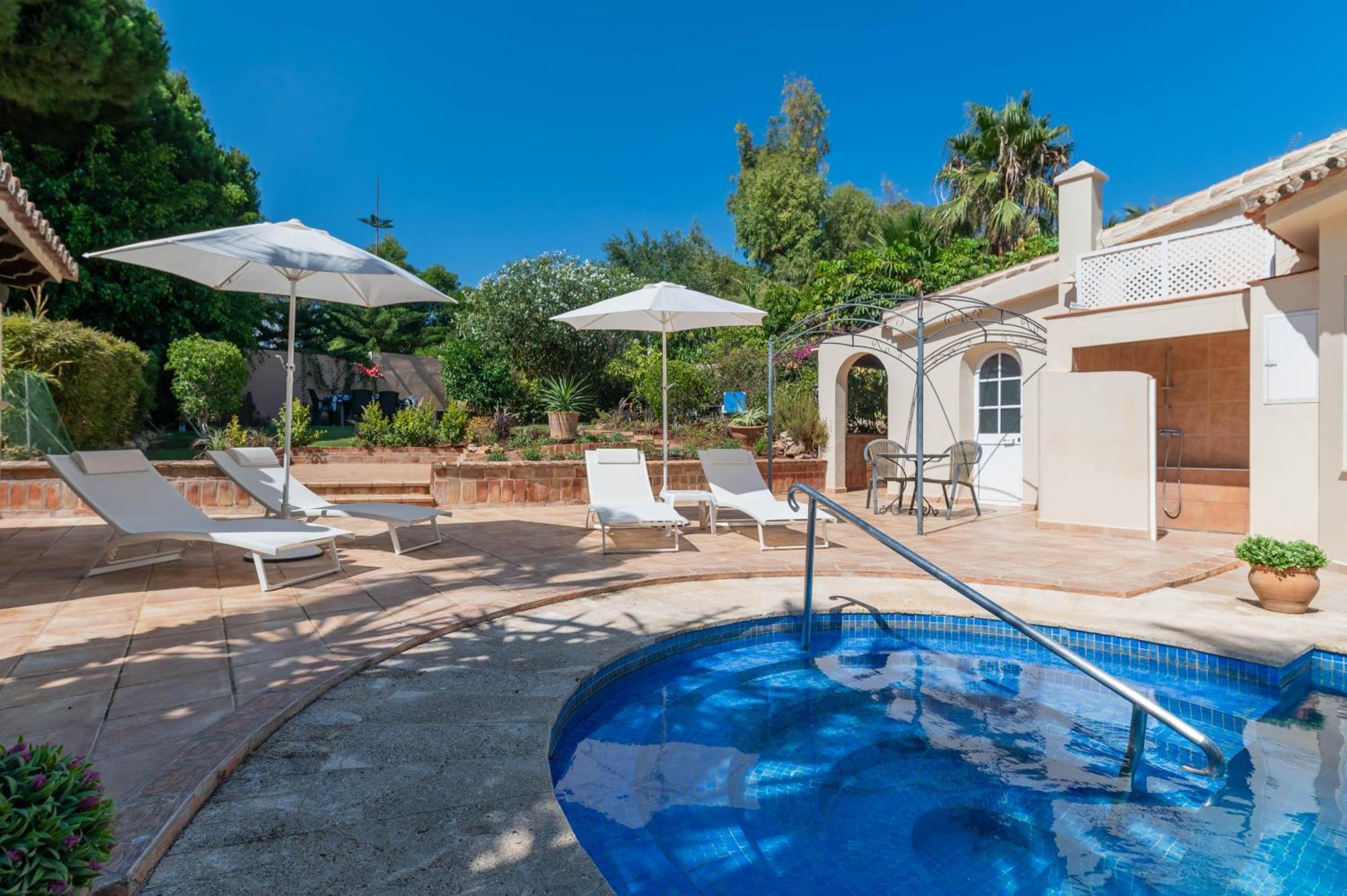 New Beachside With Private Pool * Marbella