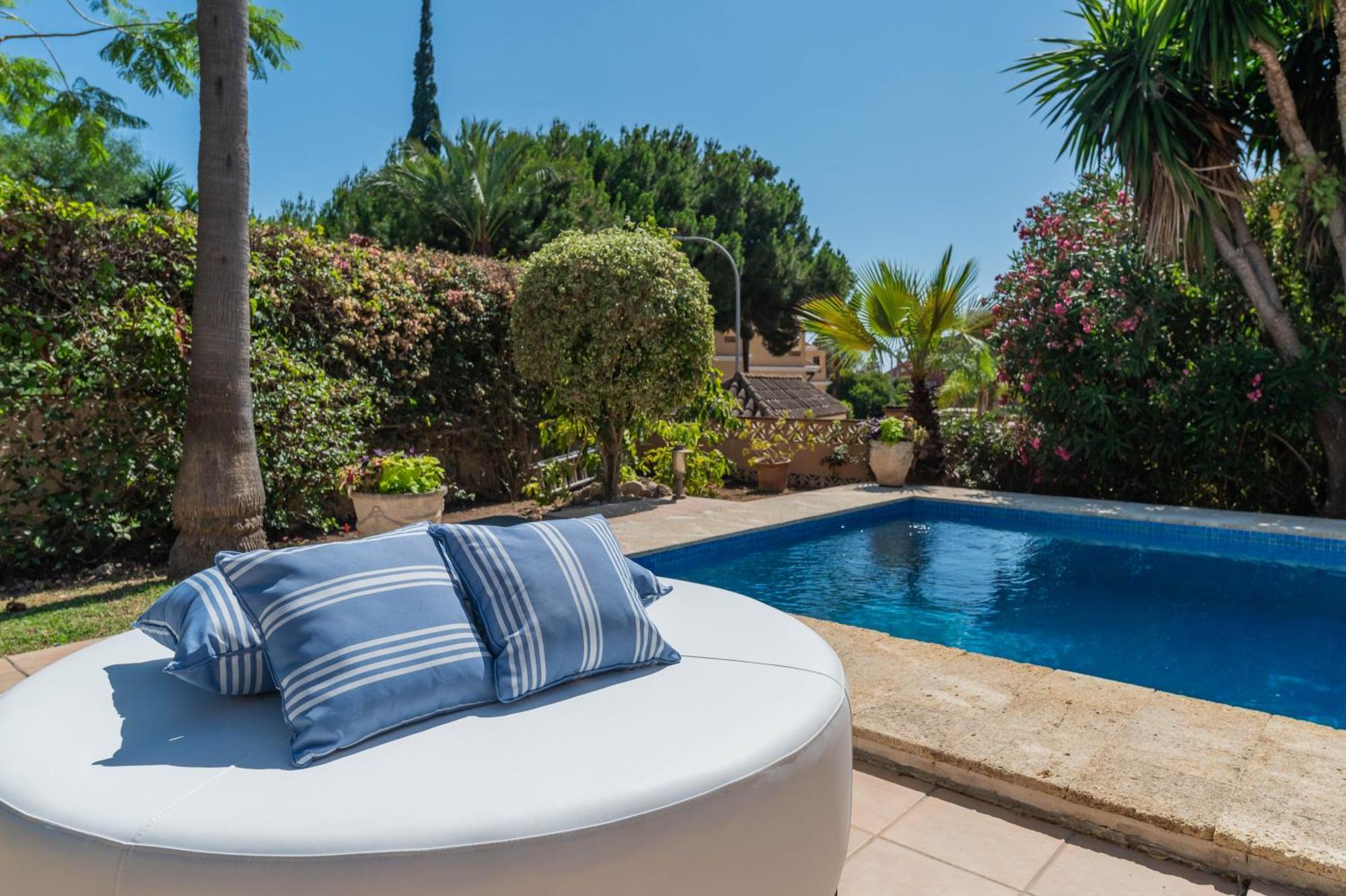 Villa New Beachside With Private Pool Marbella