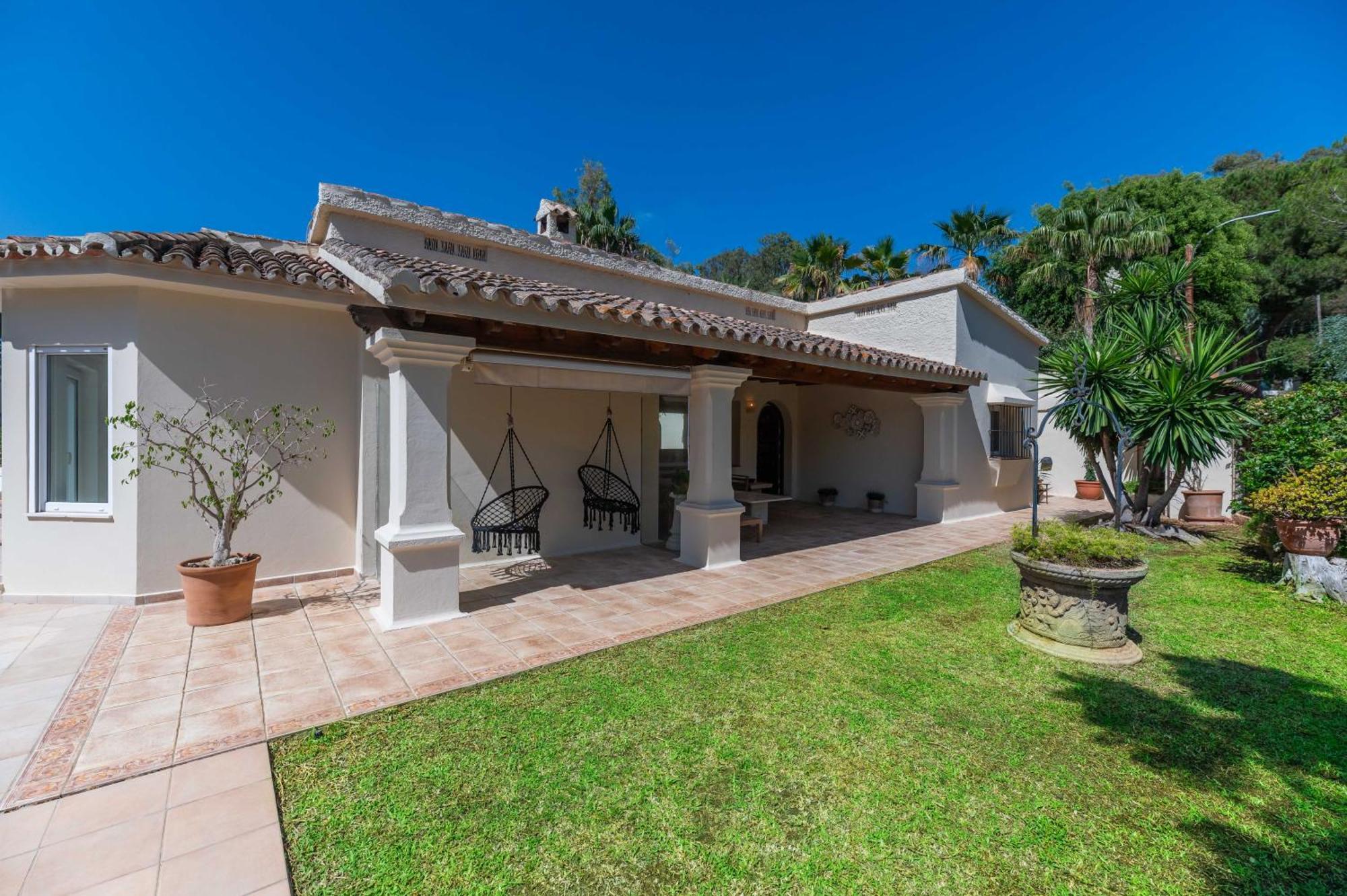 New Beachside With Private Pool Marbella
